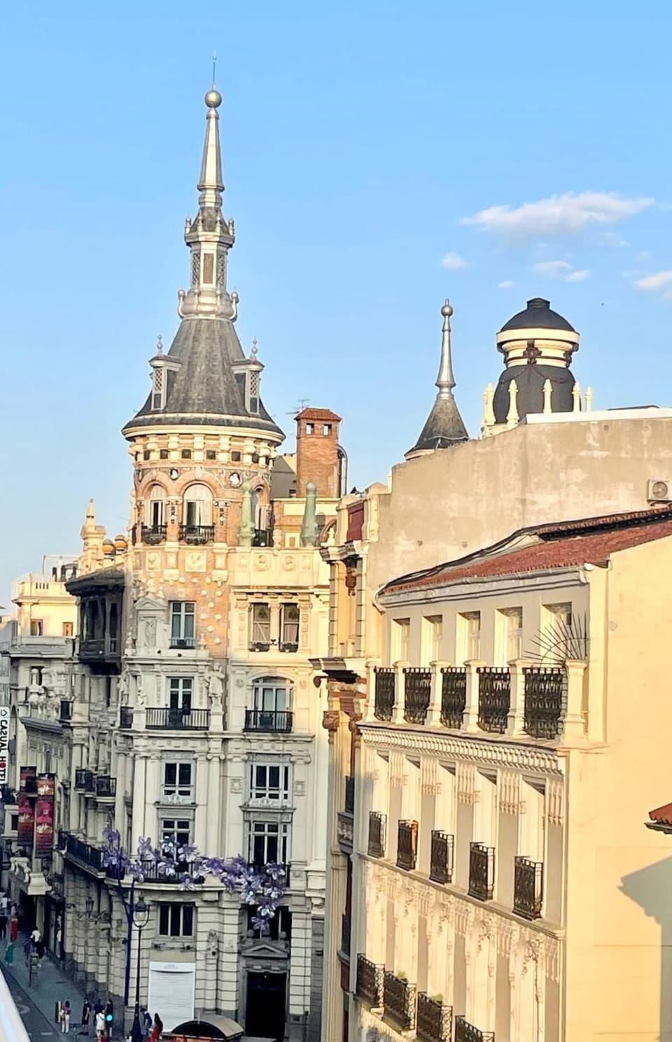 Piso Ático con Terraza y Jacuzzi con vistas a Sol en Madrid Centro Apartment in Centro