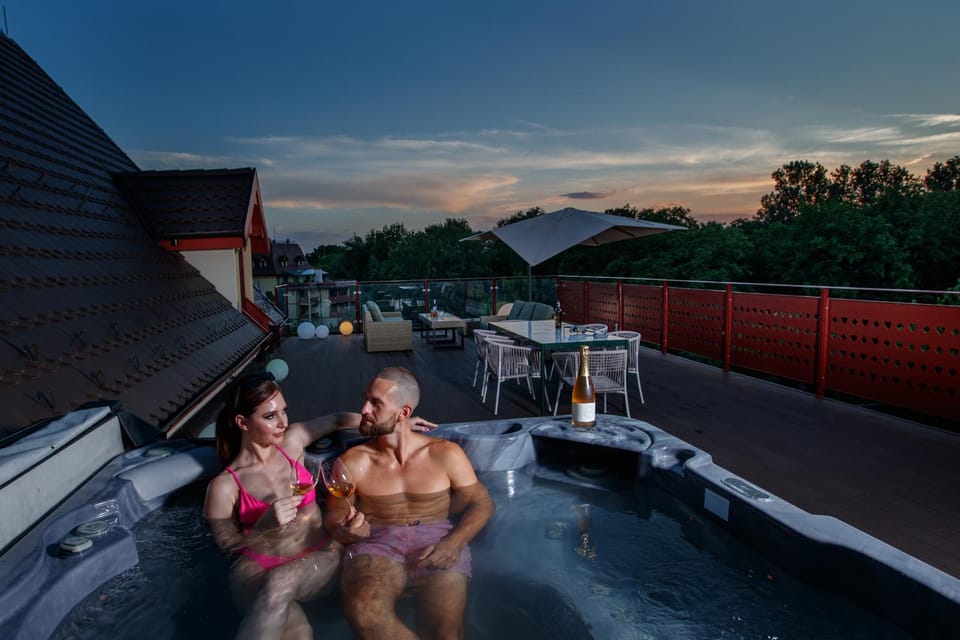 View (from property/room), Balcony/Terrace, Spa and wellness centre/facilities, Bath, VIP