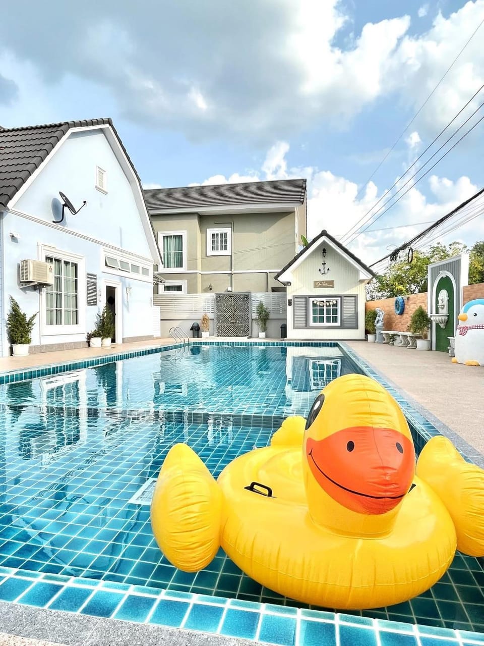 Swimming pool