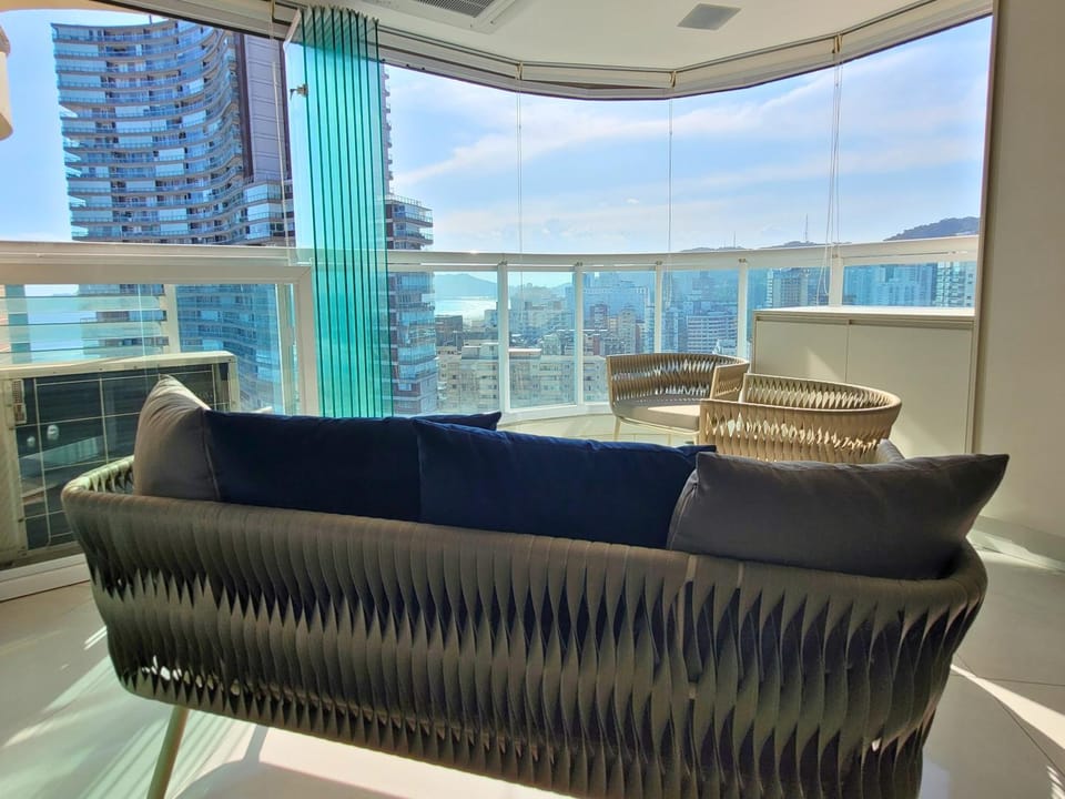 Balcony/Terrace, City view