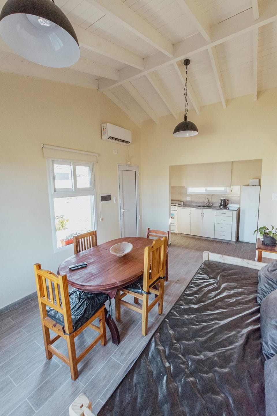 Casa con pileta en barrio Pillahuinco House in Buenos Aires Province