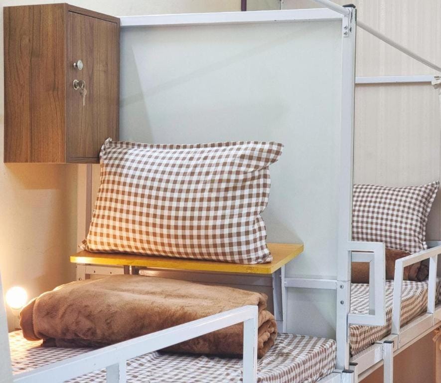 bunk bed