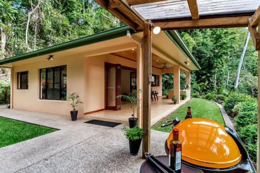 BBQ facilities, Balcony/Terrace