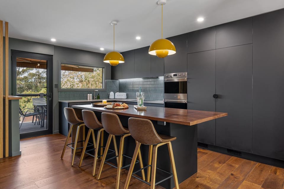 Equinox - Modern Highlands Charm in Mittagong House in Mittagong