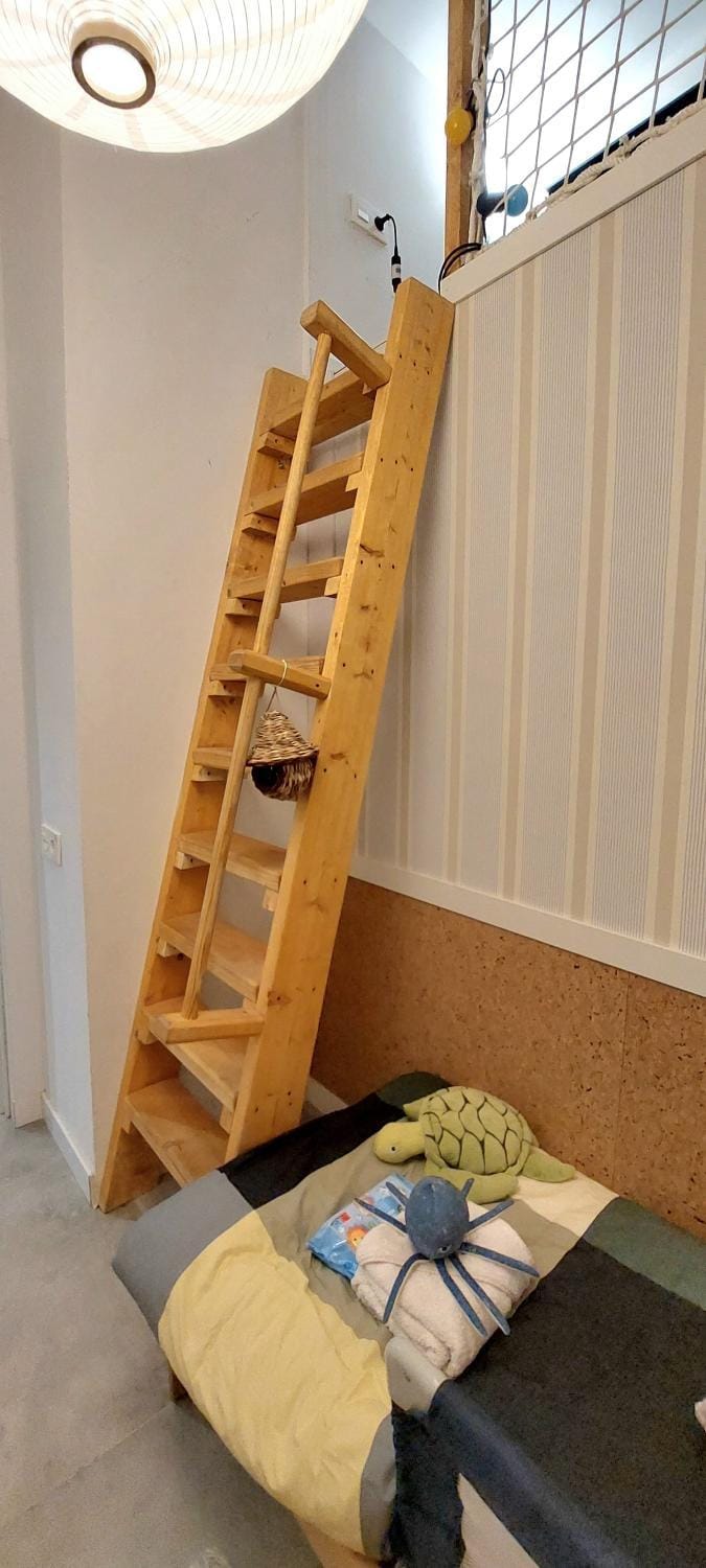 bunk bed