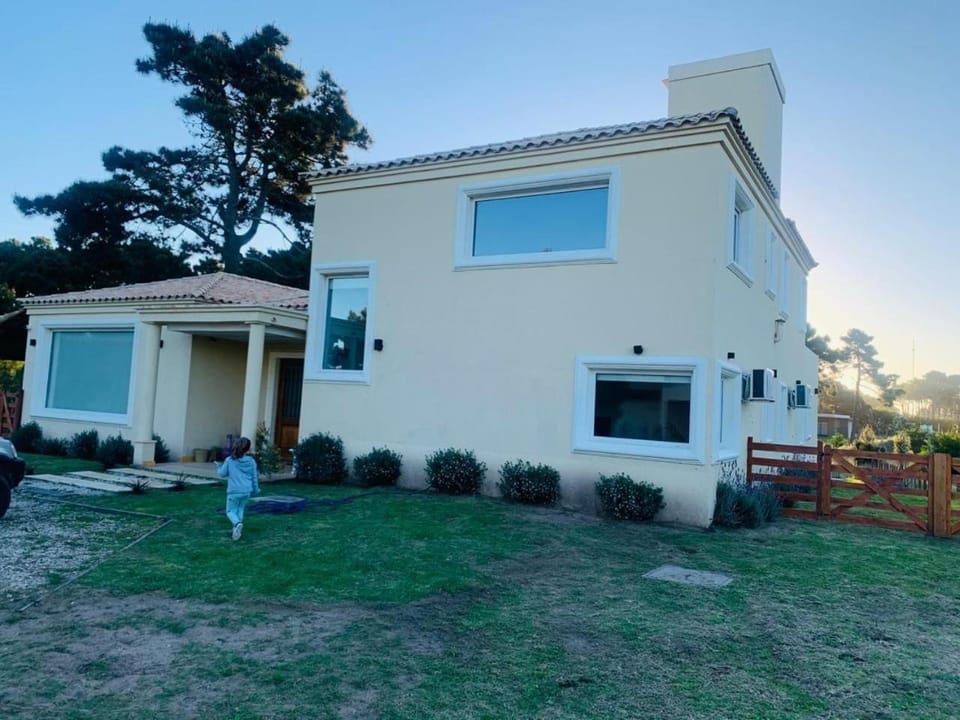 Casa Mayor House in Pinamar