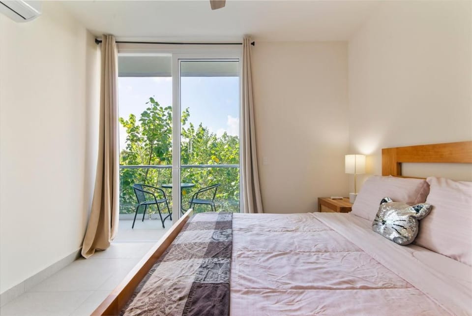 Bed, Photo of the whole room, Bedroom, air conditioner