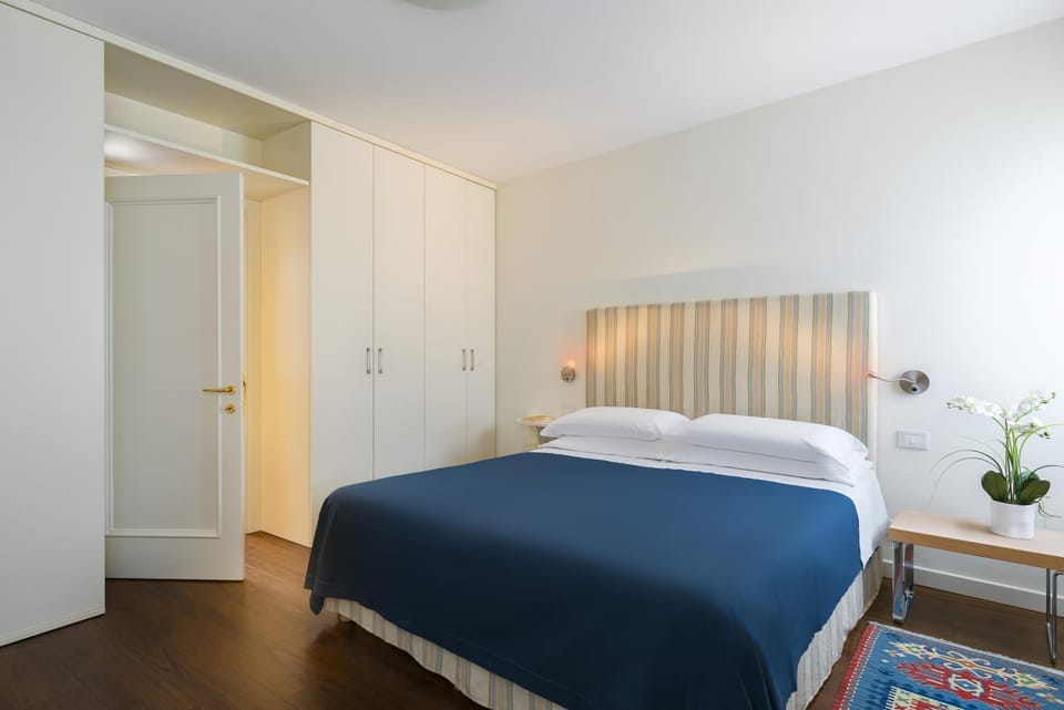 Bed, Bedroom, wardrobe