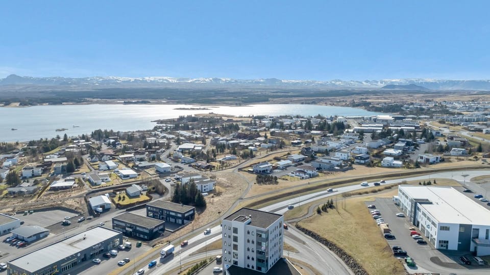 Property building, Neighbourhood, Bird's eye view
