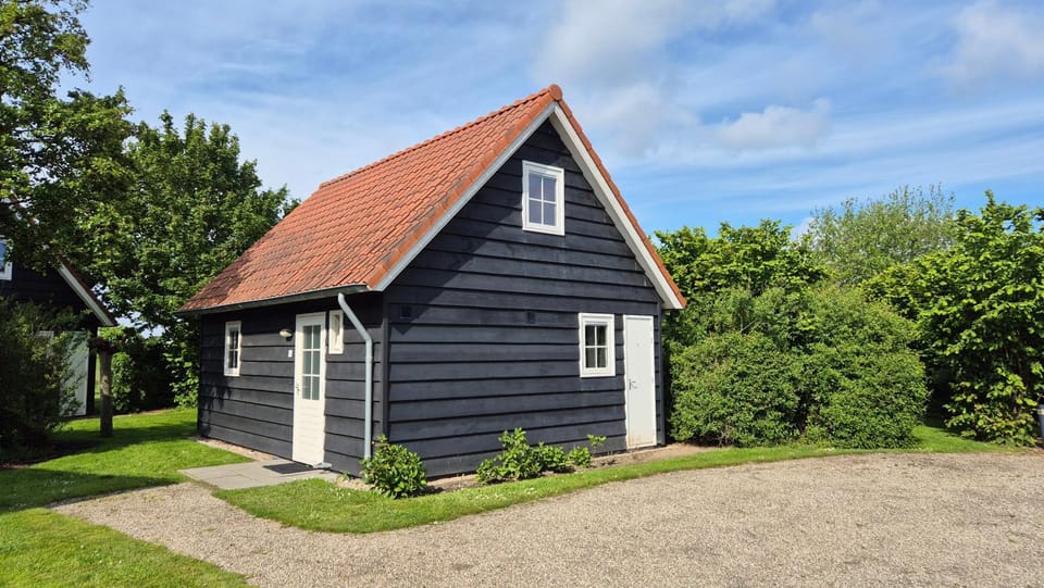 2-person Zeeland Cottage House in Zeeland, Netherlands