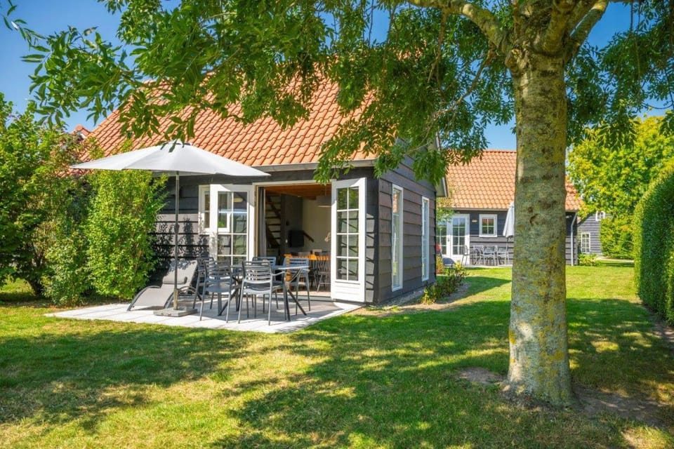 4-person Zeeland Cottage House in Zeeland, Netherlands