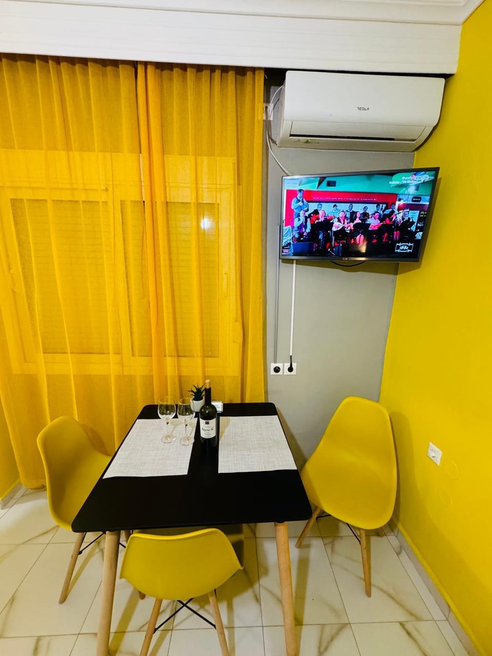 Yellow home Κίτρινο Σπίτι - myHomee Apartment in Decentralized Administration of Macedonia and Thrace