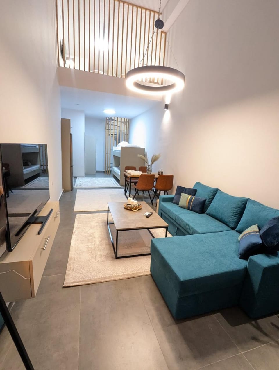 TV and multimedia, Living room, Seating area