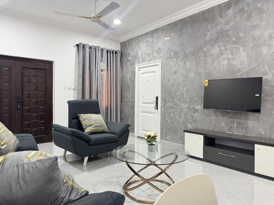 Ann Luxurious Apartments 6 Apartment in Accra
