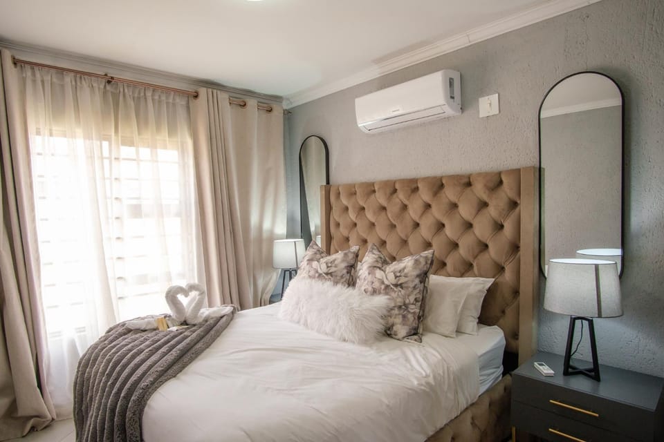Serenity at Homely Escapes Apartment in South Africa