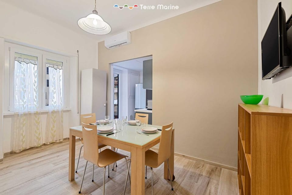 Dar Holiday Home, Terre Marine Apartment in La Spezia
