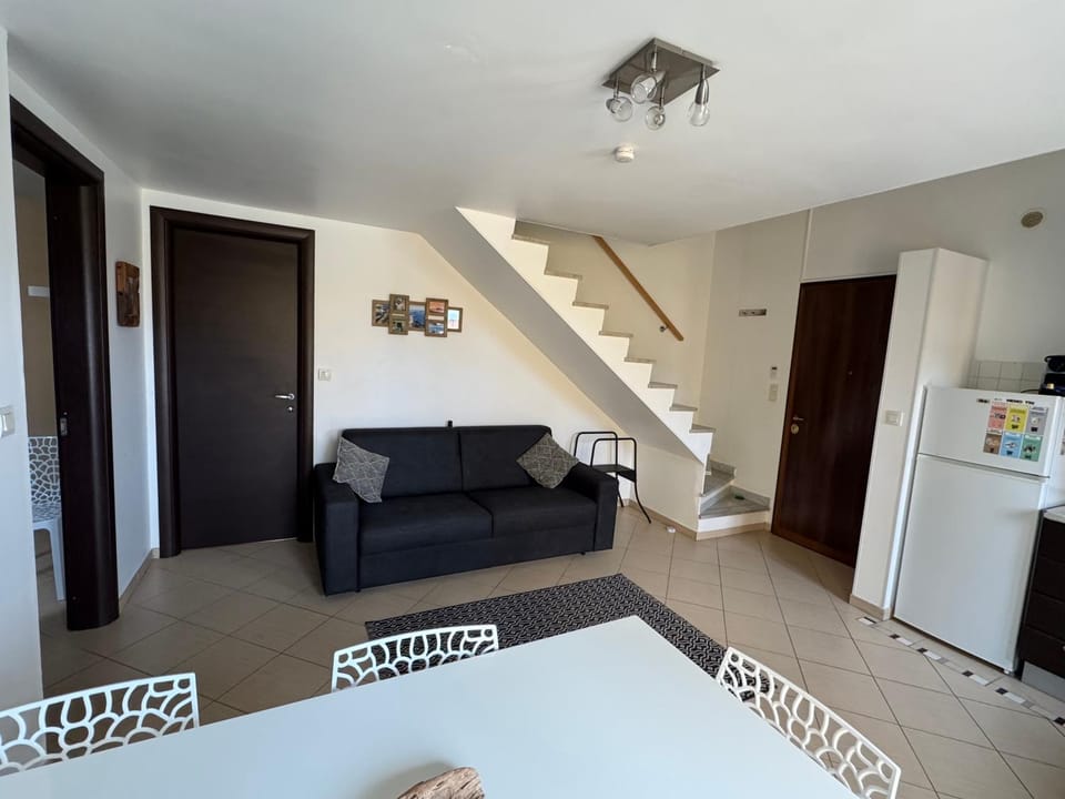T3 climatisé avec vue piscine Apartment in Belgodère