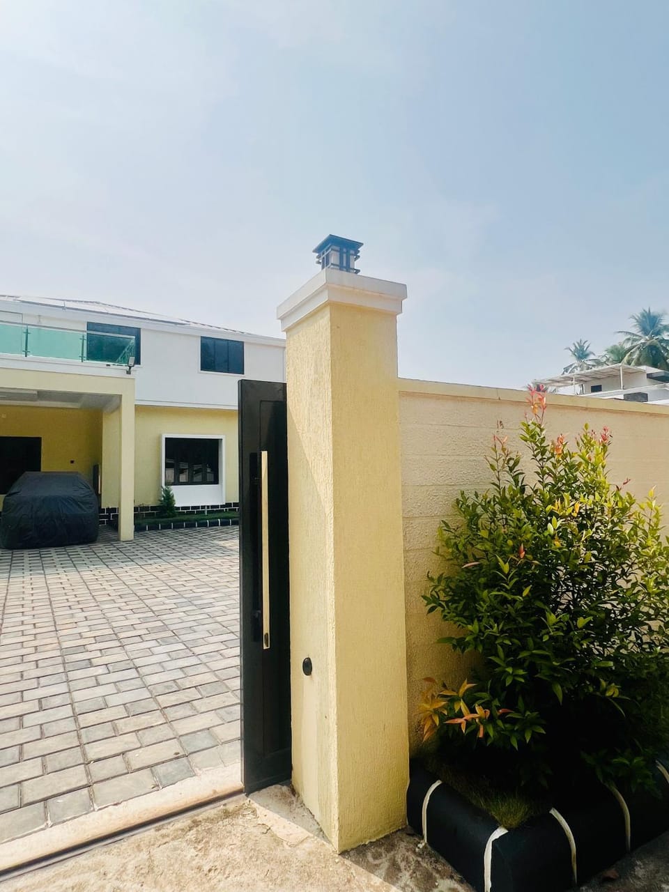 Property building, Day