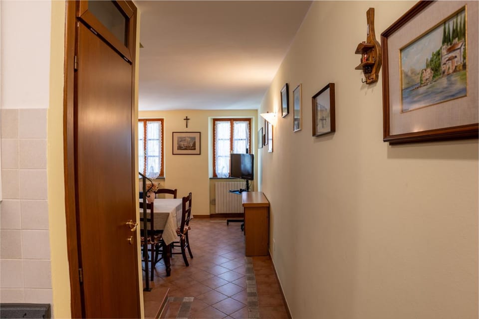 Decorative detail, Dining area
