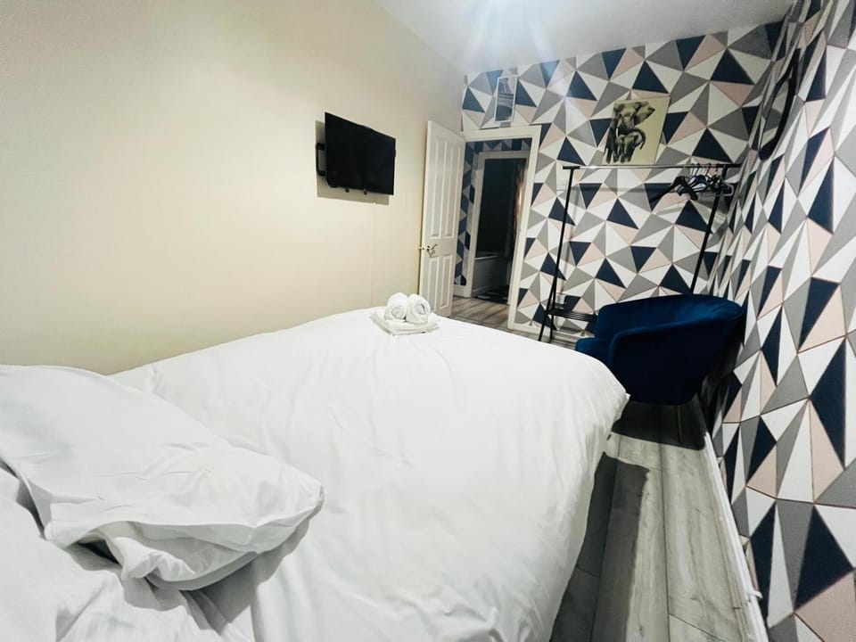 2 Br Flat in Greenwich next to Cutty Sark Apartment in London Borough of Lewisham