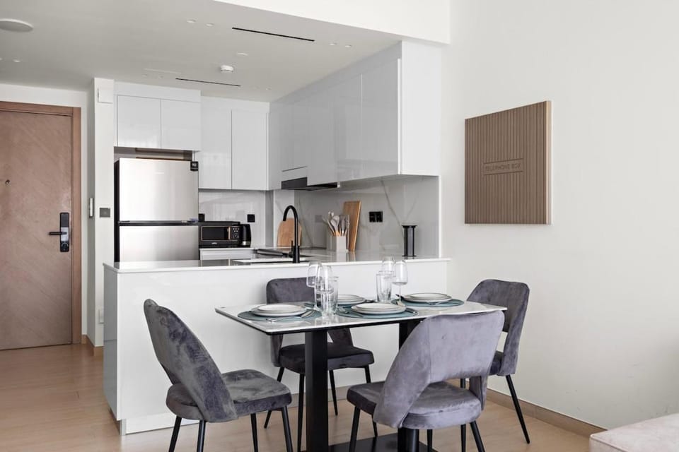 Stunning 1 br modern luxury residence at JVC Apartment in Dubai