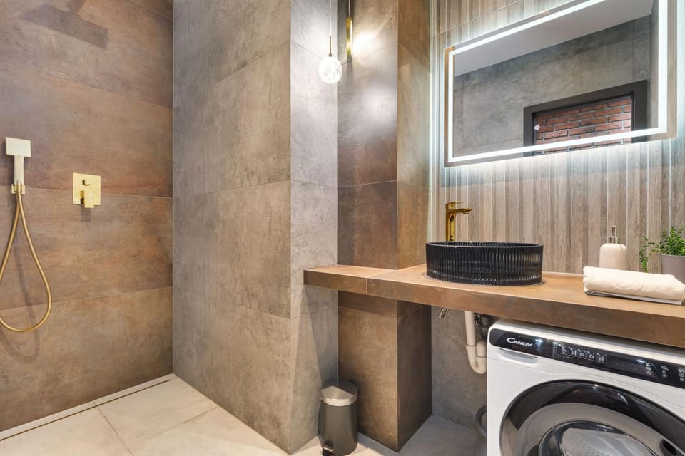 Shower, Bathroom, washing machine
