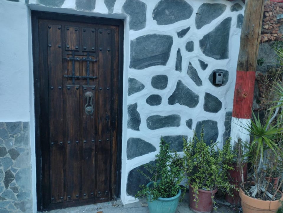 La Casita Fataga Sleeps 4 with Garden House in Comarca Sur