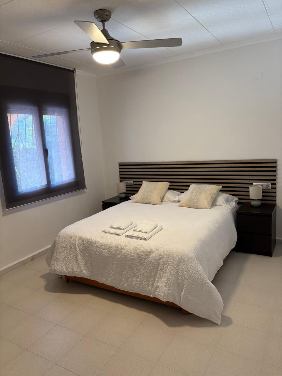 Bed, Photo of the whole room, Bedroom, Garden view, Garden view, towels, wardrobe