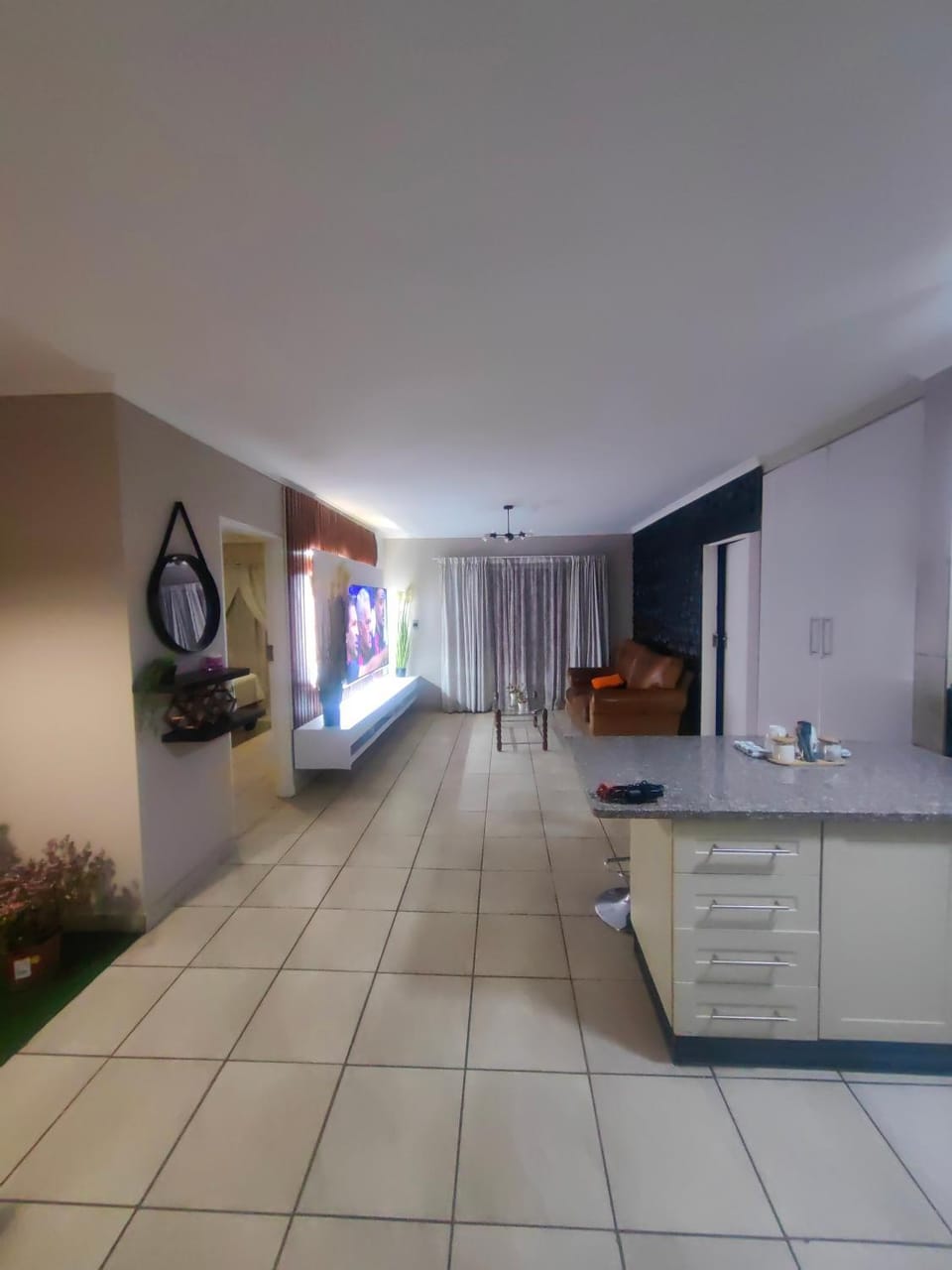 Luxury Boutique Apartment Near Wonderboom Airport & Mall Apartment in Pretoria