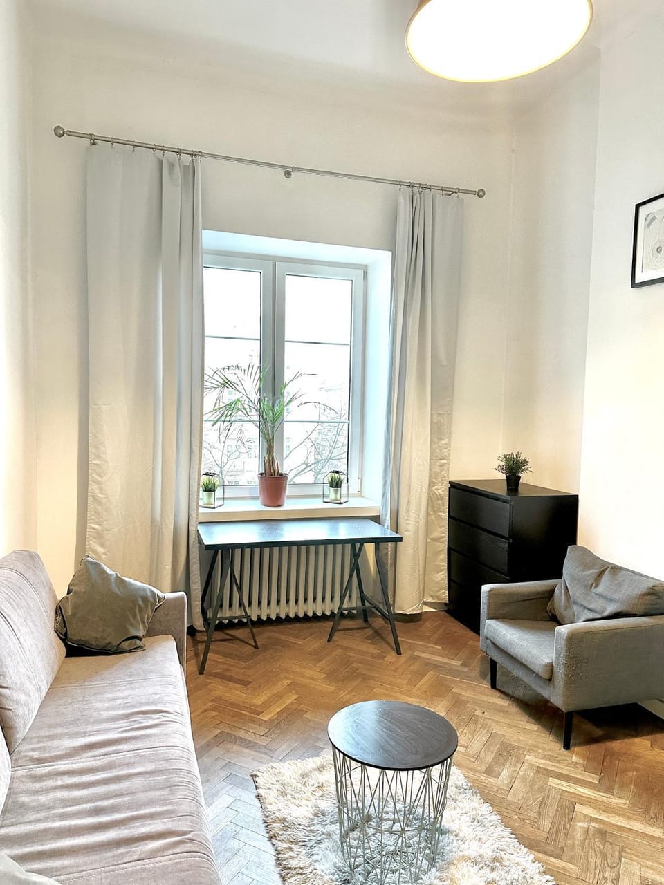 Old Town Elegance Central Warsaw Retreat Apartment in Warsaw