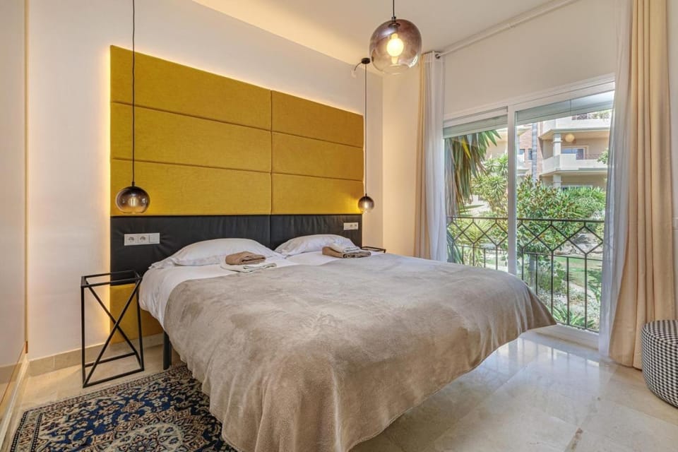 Golf Valley Apartment with Glazed Terrace Apartment in Costa del Sol