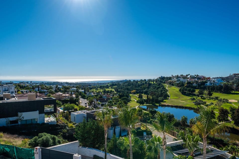 Day, Natural landscape, Bird's eye view, Golfcourse, Golfcourse, Lake view, Sea view
