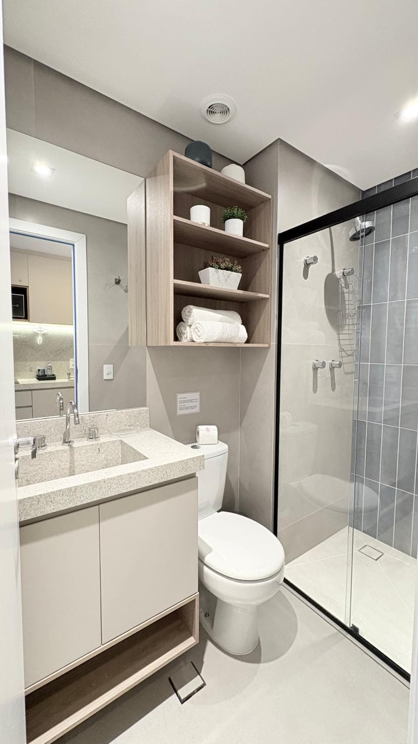 Shower, Toilet, Bathroom