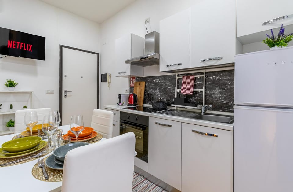 Kitchen or kitchenette
