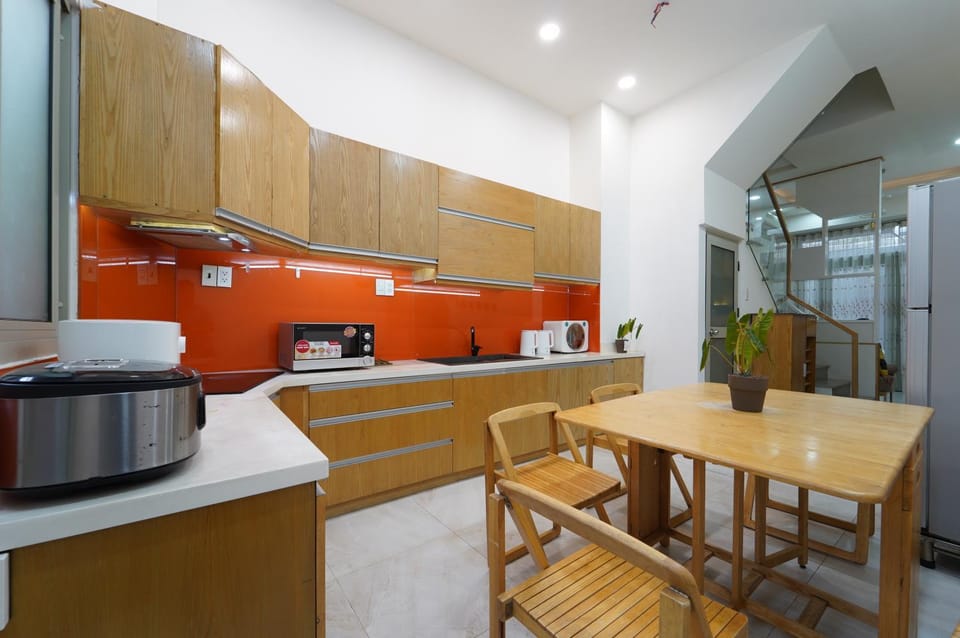 Kitchen or kitchenette, Dining area, stove, kitchen, Internal: Not applicable to any particular room