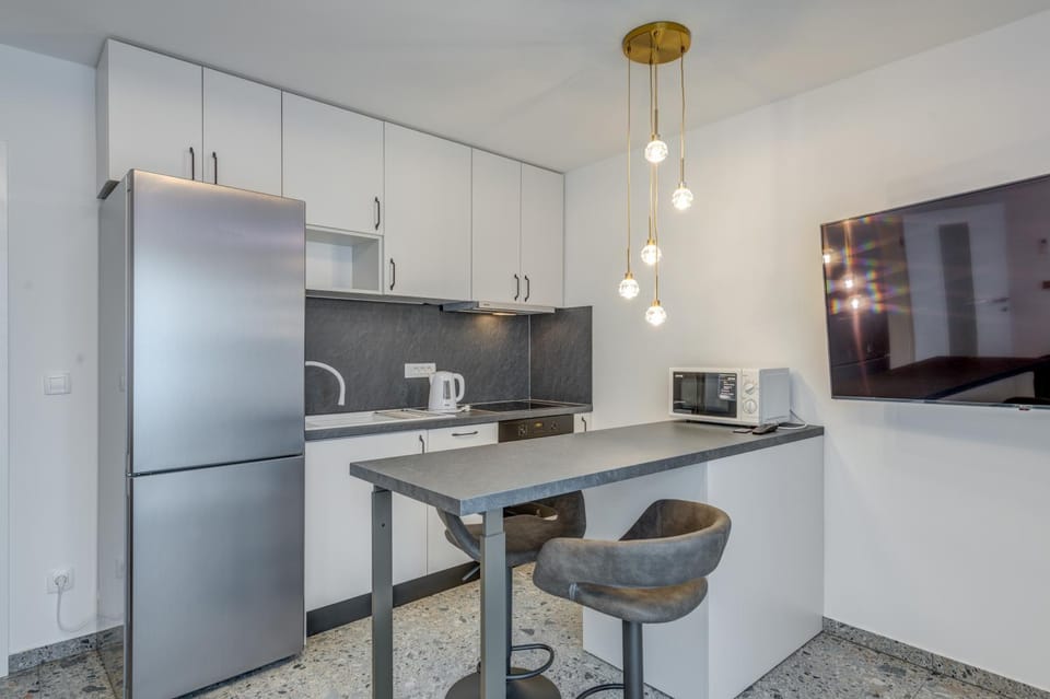 DeLuxe Seaview Apartment KENNEDY I Apartment in Split-Dalmatia County
