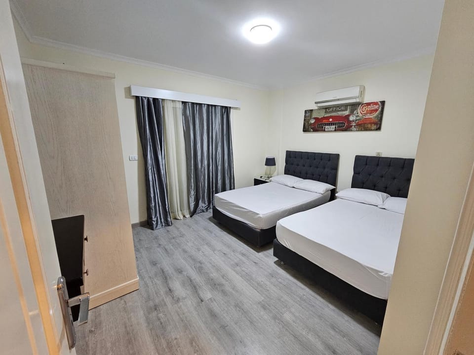 Bed, Photo of the whole room, Bedroom, wardrobe