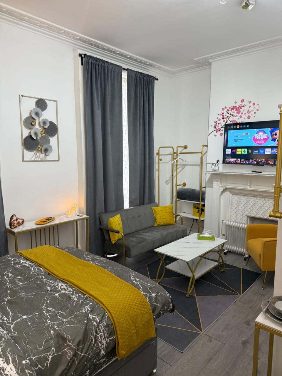 Luxury Studio in Victoria, 7 minutes walk to Victoria Station, Room 6 Vacation rental in City of Westminster