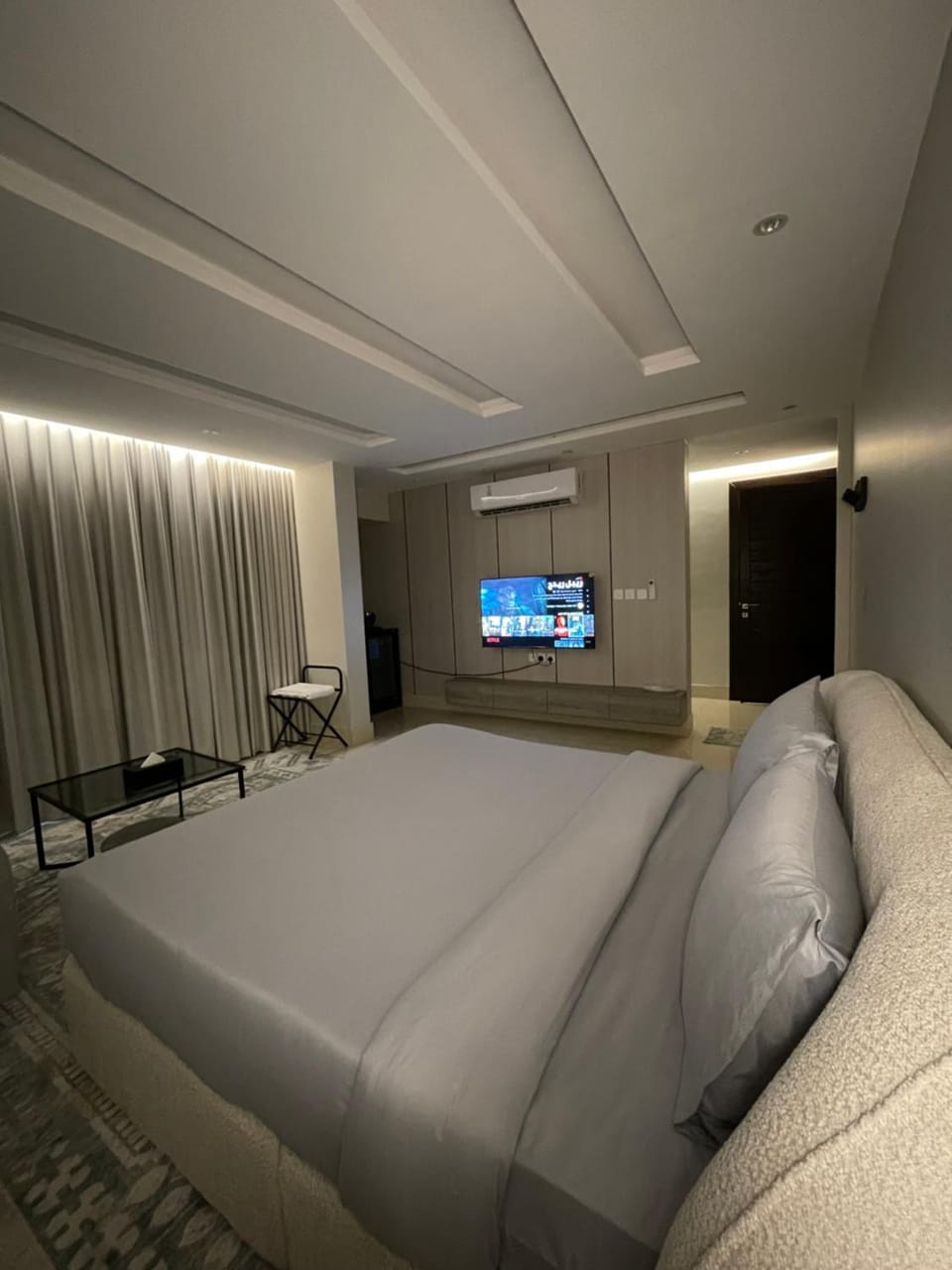 Photo of the whole room