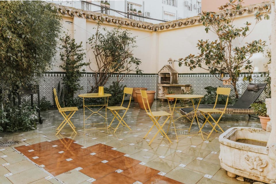 Patio, Seating area