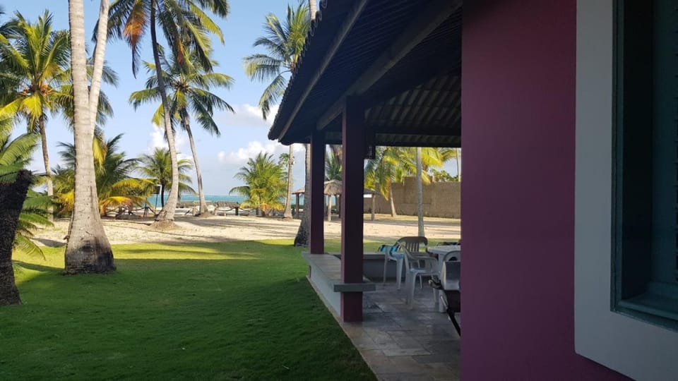Property building, Patio, Day, Garden, View (from property/room), Balcony/Terrace, Garden view, Sea view