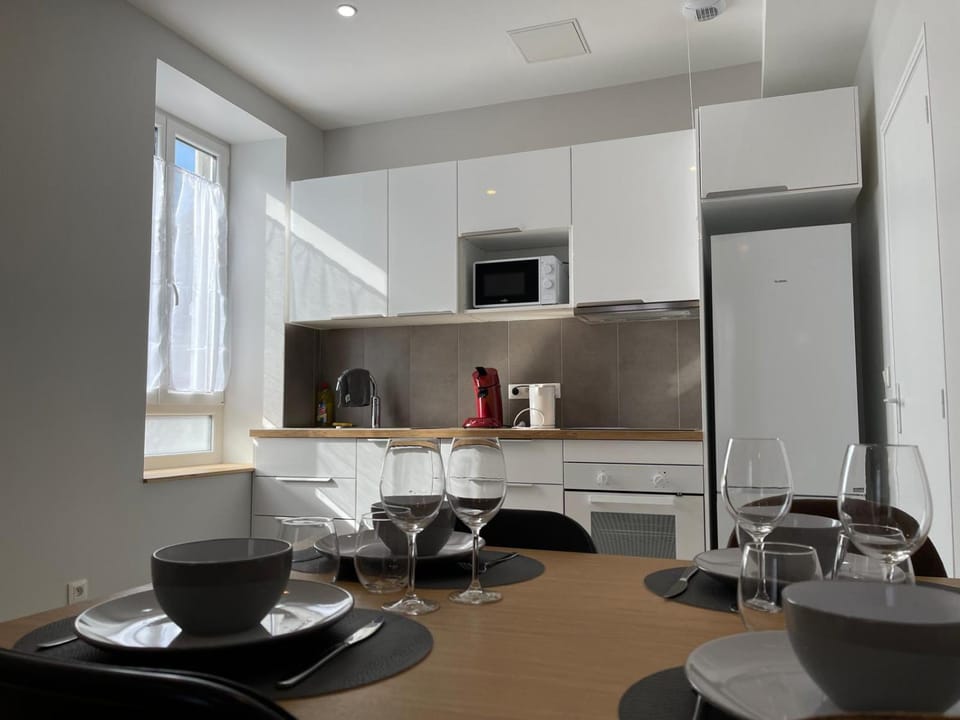 Appart'Village Le vieux Vichy centre T1,T2,T3 - Parking - Thermes Apartment in Auvergne-Rhône-Alpes