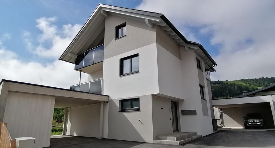 Property building, Day