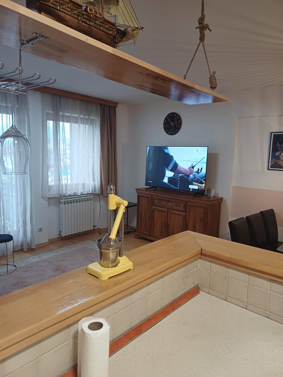 Communal lounge/ TV room, Living room