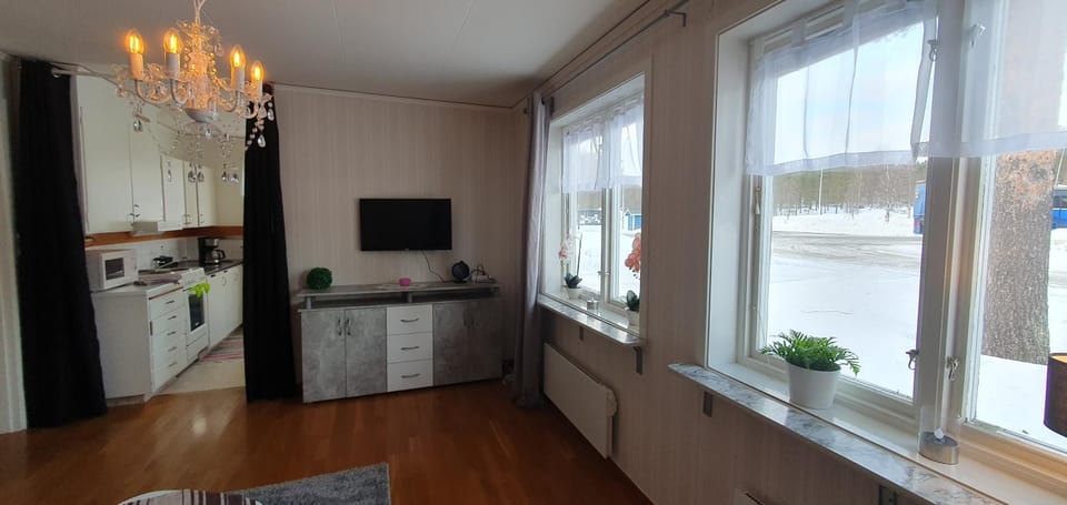 TV and multimedia, Kitchen or kitchenette