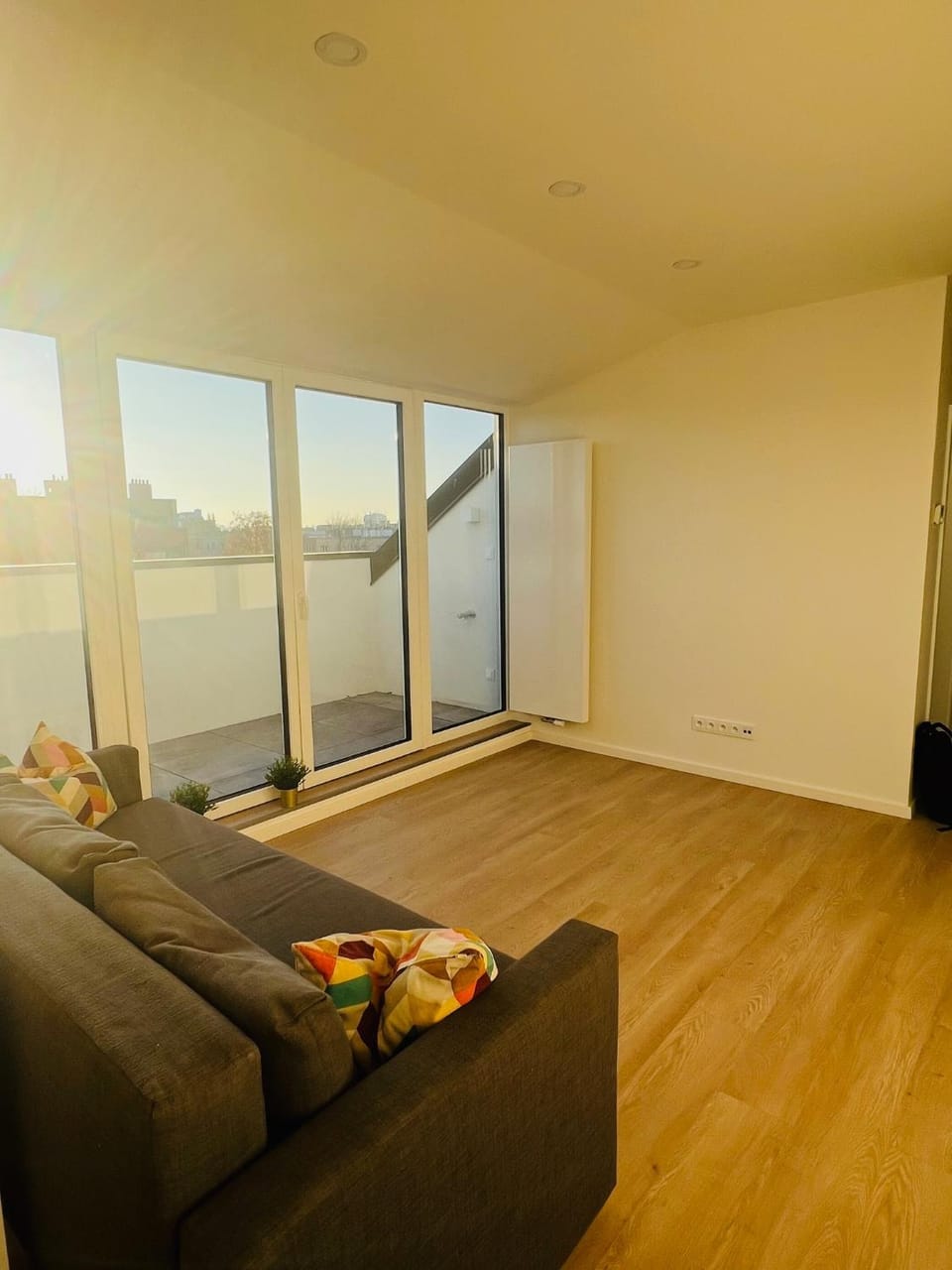 View (from property/room), Balcony/Terrace, Living room, Seating area