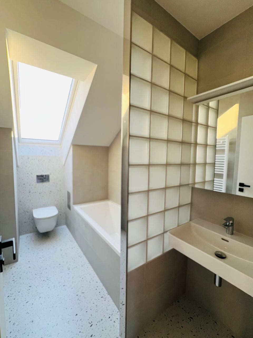 Toilet, Bathroom, Bath