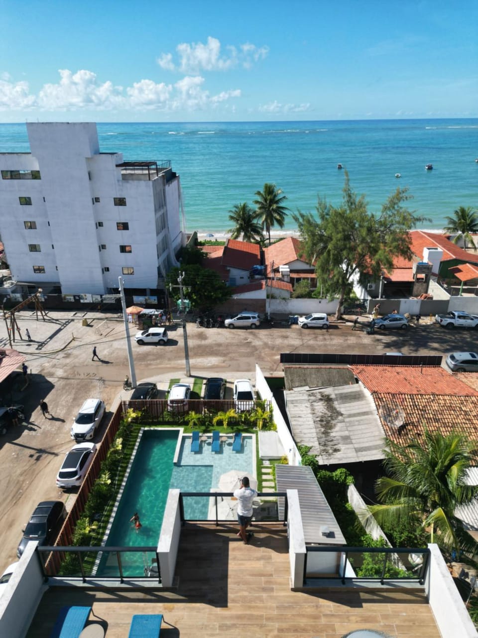 Bird's eye view, Pool view, Sea view, Location