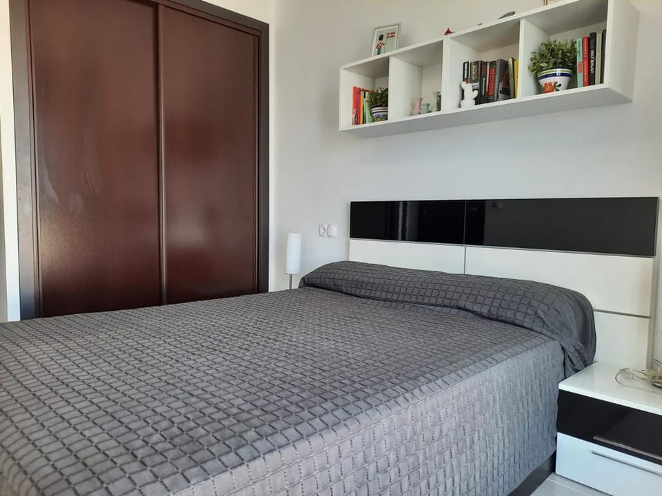 Bed, Photo of the whole room, Bedroom, wardrobe