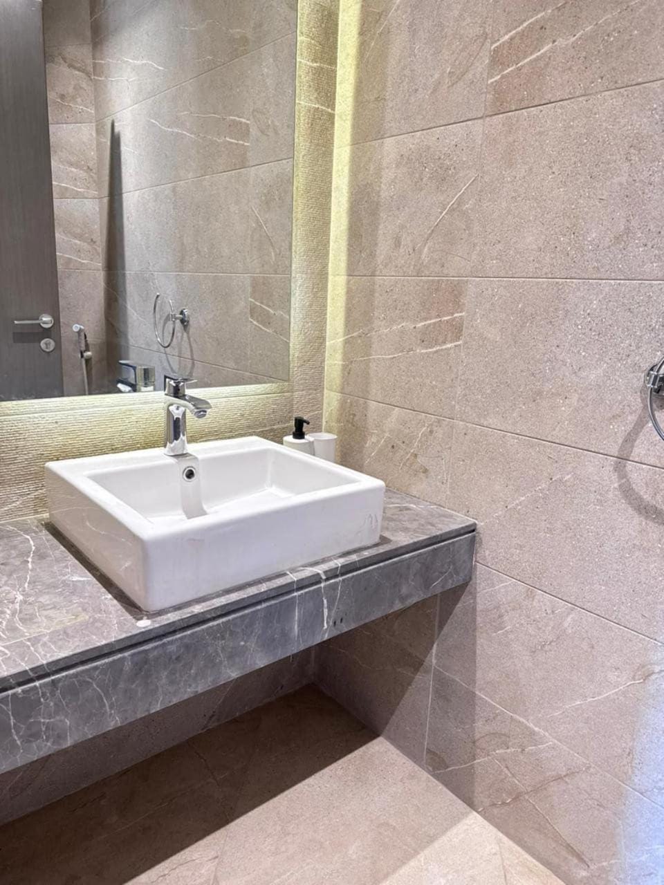 The Pyramid Escape Apartment in Cairo